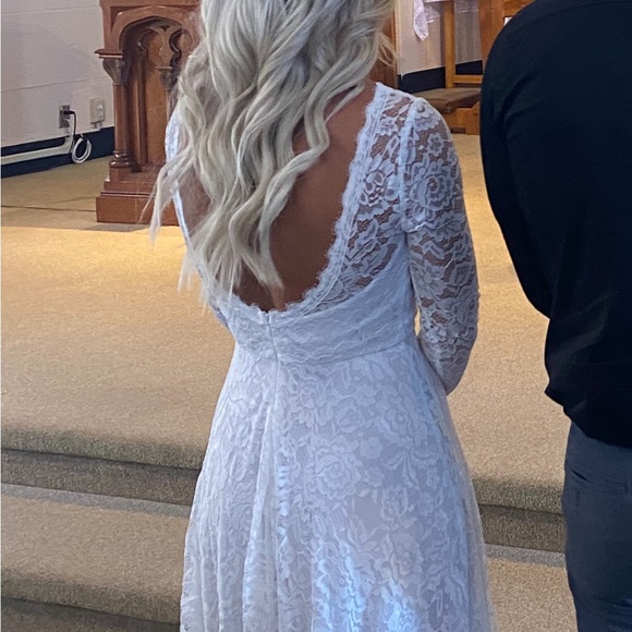 Lulus white wedding or occasion dress - Picture 4 of 4